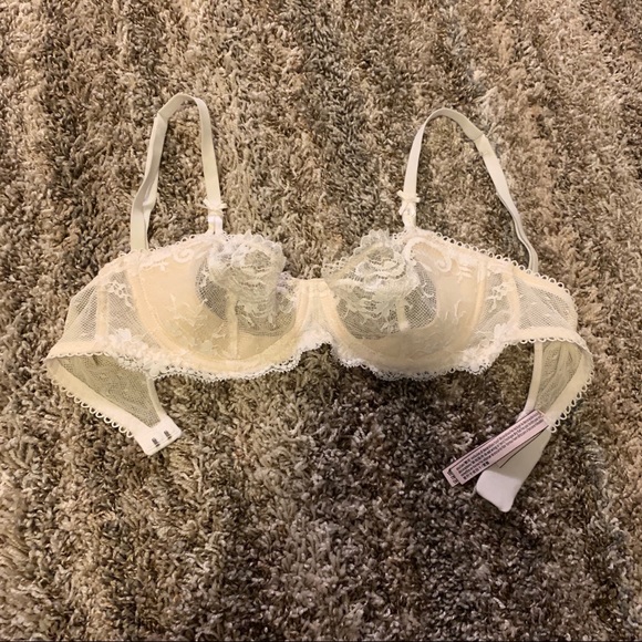 Victoria's Secret Other - Victoria’s Secret Lace Bra